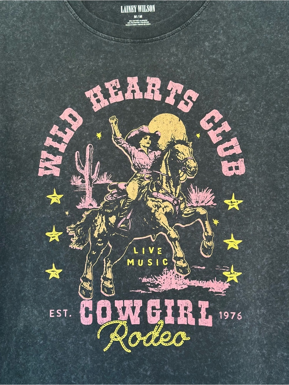 Lainey Wilson Graphic T-Shirt WILD HEARTS CLUB COWGIRL Rodeo NWOT